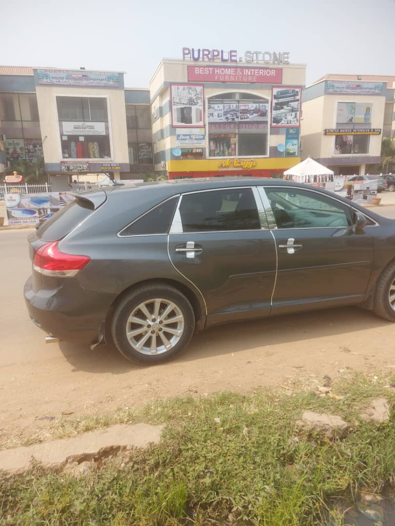 AutosAmg's tweet photo. 2011 Toyota venza navigation system keyless V6 engine in very good condition is available in Abuja 💥₦4.6m💥 WhatsApp number 09054917783💥 https://t.co/z4V7ggC9i0