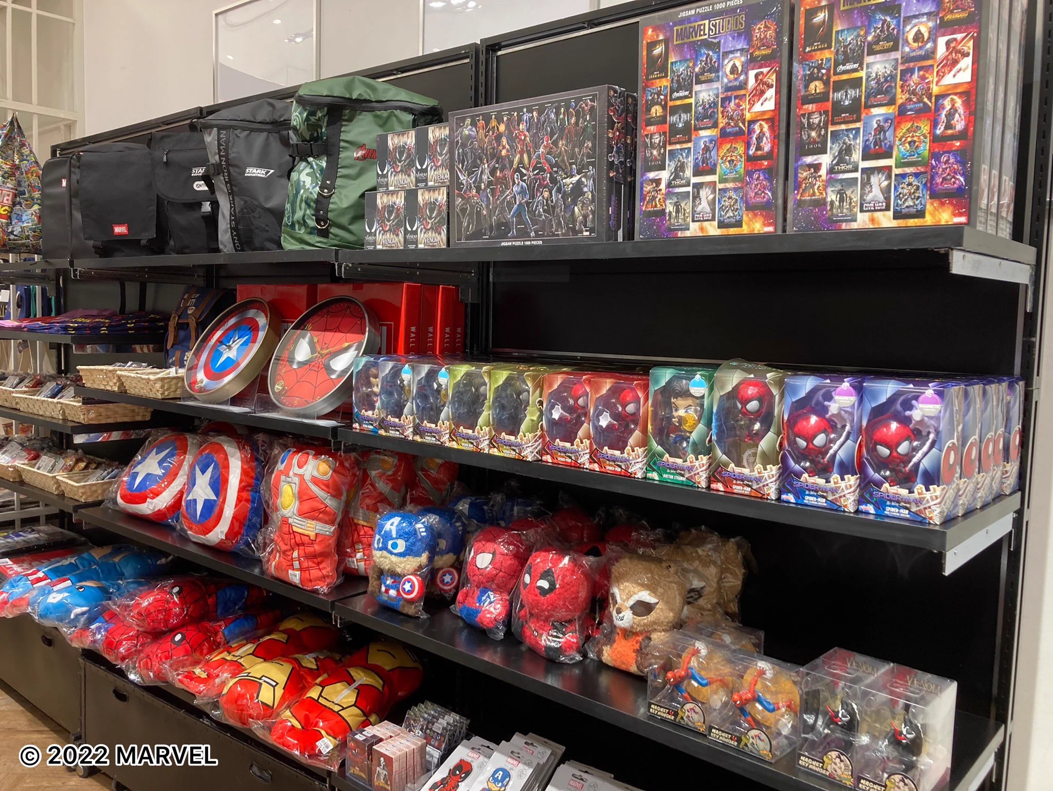 MARVEL STORE by SMALL PLANET on X: 
