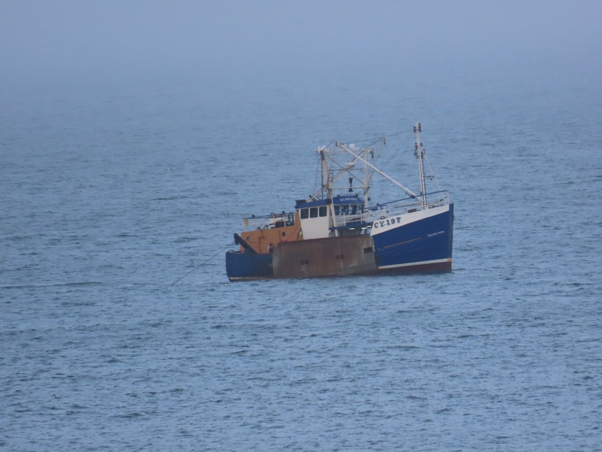 Looks like another scallop dredger scraping the sea floor close inshore within the Small Isles MPA off the north coast of Rum @_KateForbes @MairiGougeon @ourseas_scot @AilsaMcL #MarineProtectedArea