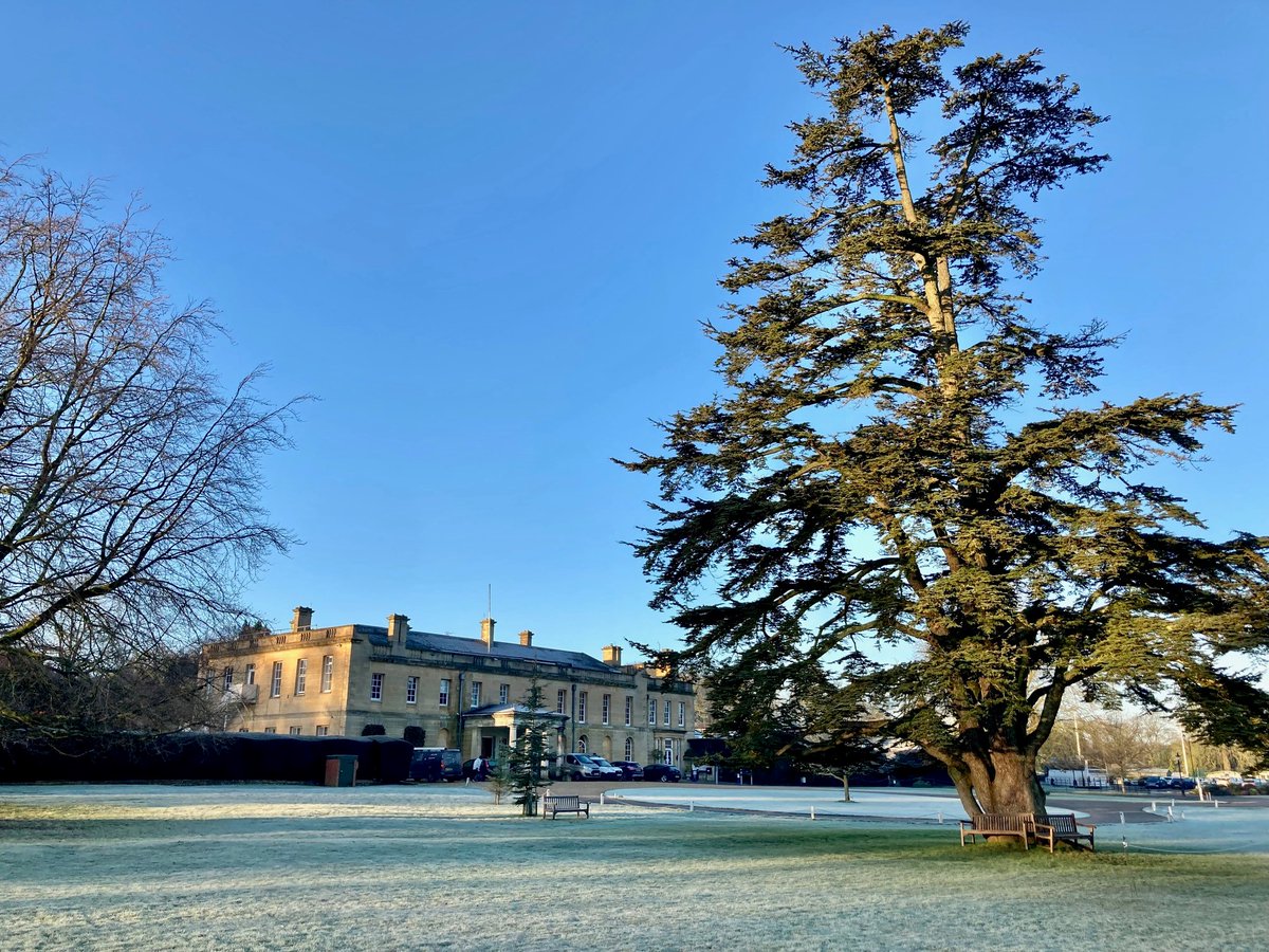 A particularly beautiful day to demonstrate one of the many reasons why Farleigh is a super place to belong! We have several opportunities on our vacancy page - please visit to see if there is role for you: farleighschool.com/staff-vacancie… #ukedchat #Teaching @IndeedUK #adminvacancy