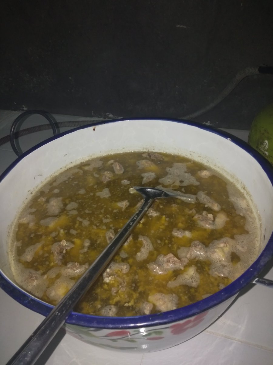 Sup buntut untuk prasmanan besok