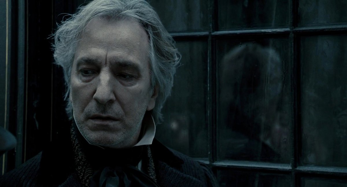 JackOCine's tweet photo. Déjà six ans.

Six ans que l'exceptionnel Alan Rickman nous a quitté. Celui qui a débuté sa carrière cinématographique en antagoniste de choix dans Piège de cristal, mais surtout marqué des générations entières avec la saga Harry Potter. Pensée à un comédien qui nous manque. https://t.co/1a23QFFsXU