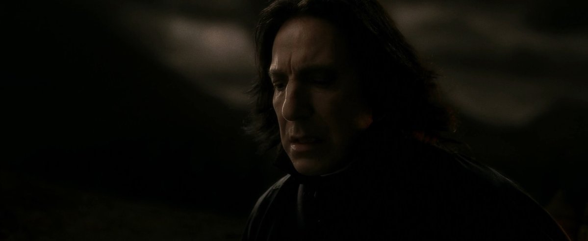 JackOCine's tweet photo. Déjà six ans.

Six ans que l'exceptionnel Alan Rickman nous a quitté. Celui qui a débuté sa carrière cinématographique en antagoniste de choix dans Piège de cristal, mais surtout marqué des générations entières avec la saga Harry Potter. Pensée à un comédien qui nous manque. https://t.co/1a23QFFsXU