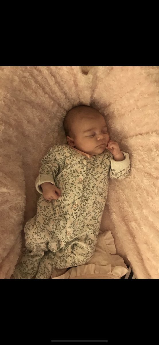 Kimbles848's tweet photo. Happy 3rd birthday to my beautiful girl Ellie 🎈❤️❤️❤️❤️ #daughter #3rdbirthday #stopgrowingplease https://t.co/ORijIQFL1H