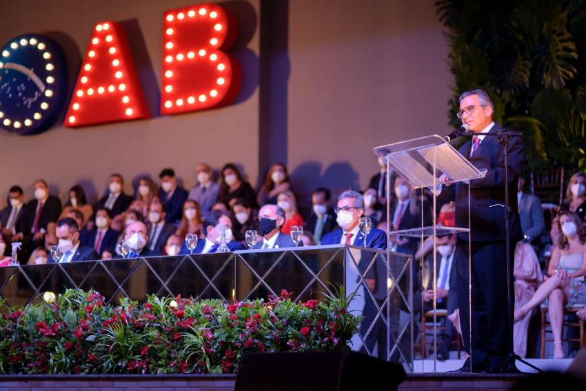 oabgo's tweet photo. O presidente da @casagoficial, Jacó Coelho, revelou que trabalhará de imediato pela reformulação administrativa que garanta a possibilidade da “Caixa de Assistência e da OAB-GO marcharem em conjunto”. 

➡️https://t.co/YoH7HgAH8V https://t.co/TjgG17QbGx