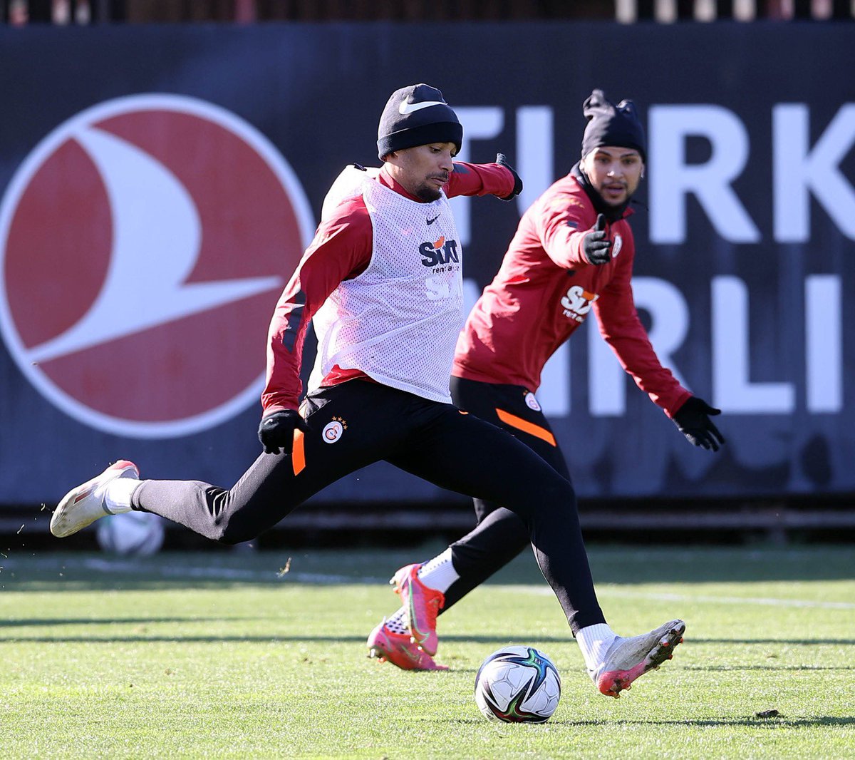 GalatasaraySK tweet picture