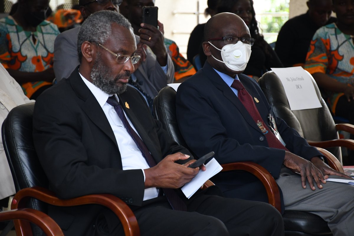 Happening now: <a href="/uonbi/">University of Nairobi</a> switches on <a href="/UNCTVke/">UNC TV</a> and <a href="/UNCradioke/">UNCradio</a> signal 

#unctvke #uncradioke