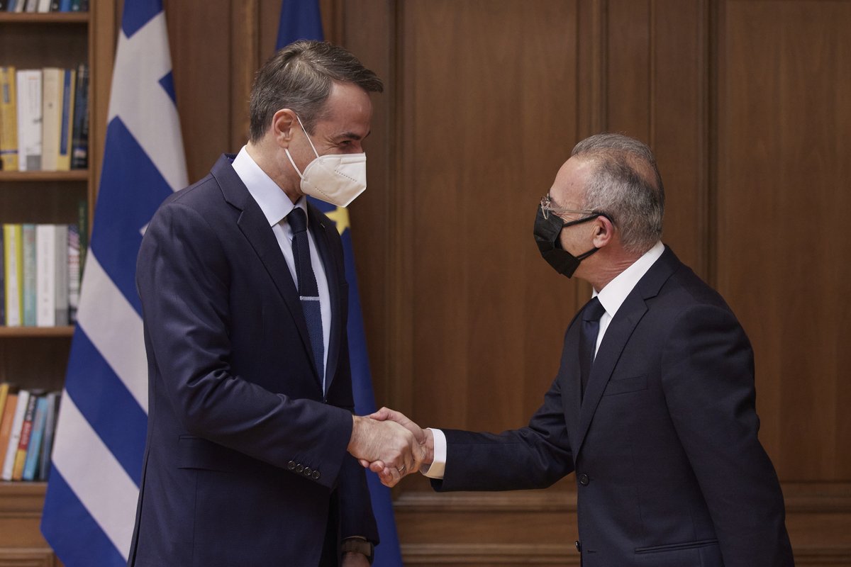 kmitsotakis tweet picture