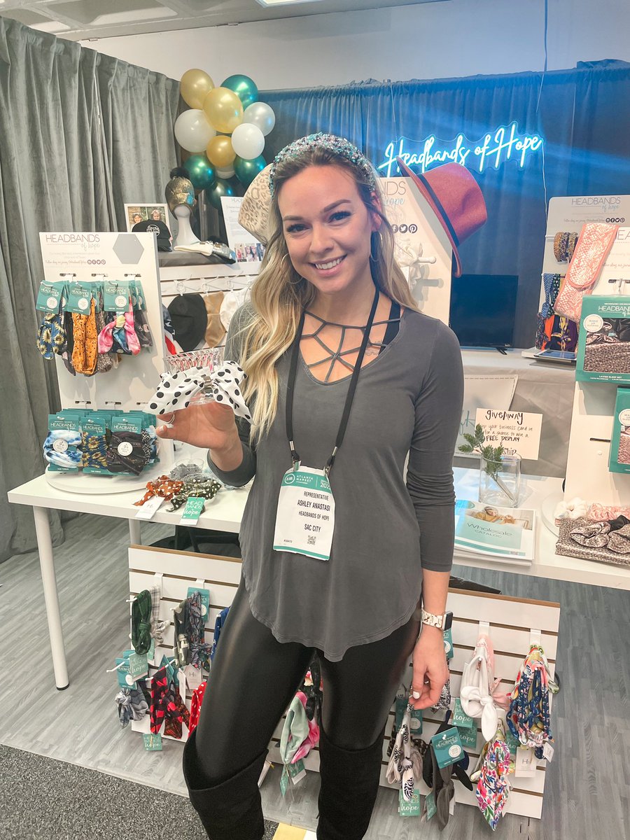 Happy Friday! Come see us at @AmericasMartATL Temps Floor 4, Bldg 3, Booth 414 🥂✨