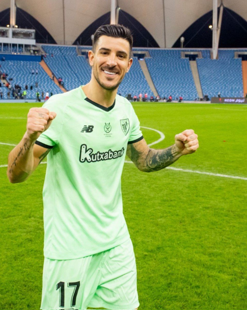 AthleticClub's tweet photo. 😍 Otra gran noticia de ayer. 𝗕𝘂𝗲𝗻𝗶́𝘀𝗶𝗺𝗮. 

1⃣7⃣ @yuriberchiche está de vuelta 😎

#GeuriaDa 🏆 #AthleticClub 🦁 https://t.co/WzTZCJMDjK