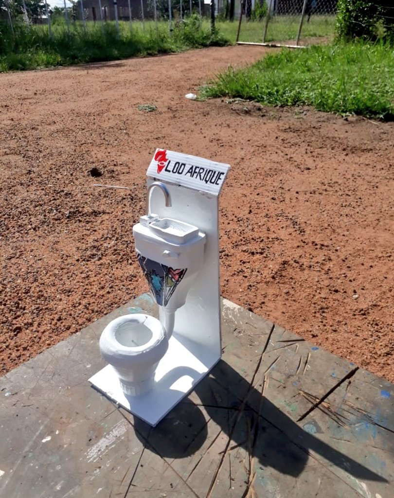 <a href="/HendrickWorks/">HENDRICK AFRICA CRAFTS WORKS📡</a> the Banana shoes Man is at it again - The V-Cistern and Pee Basin Sculptures.
Excellent Work <a href="/HendrickWorks/">HENDRICK AFRICA CRAFTS WORKS📡</a>