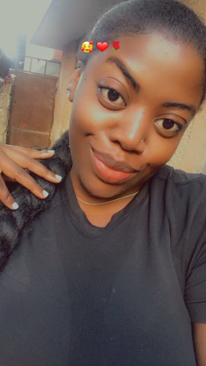 Millioneeezz_'s tweet photo. Bonjour mes amours🤗 https://t.co/UfzjGgD6bq