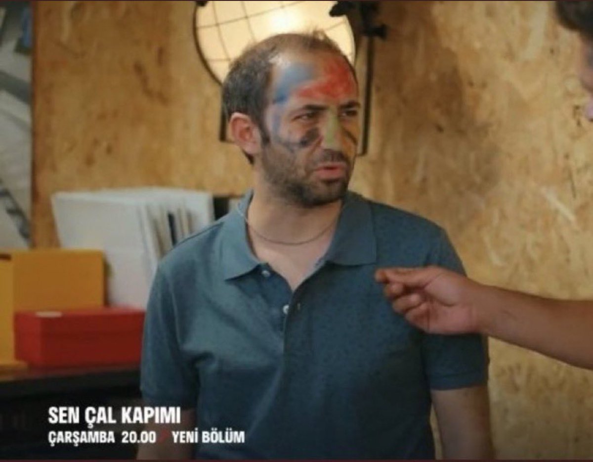 Hande’s face:
