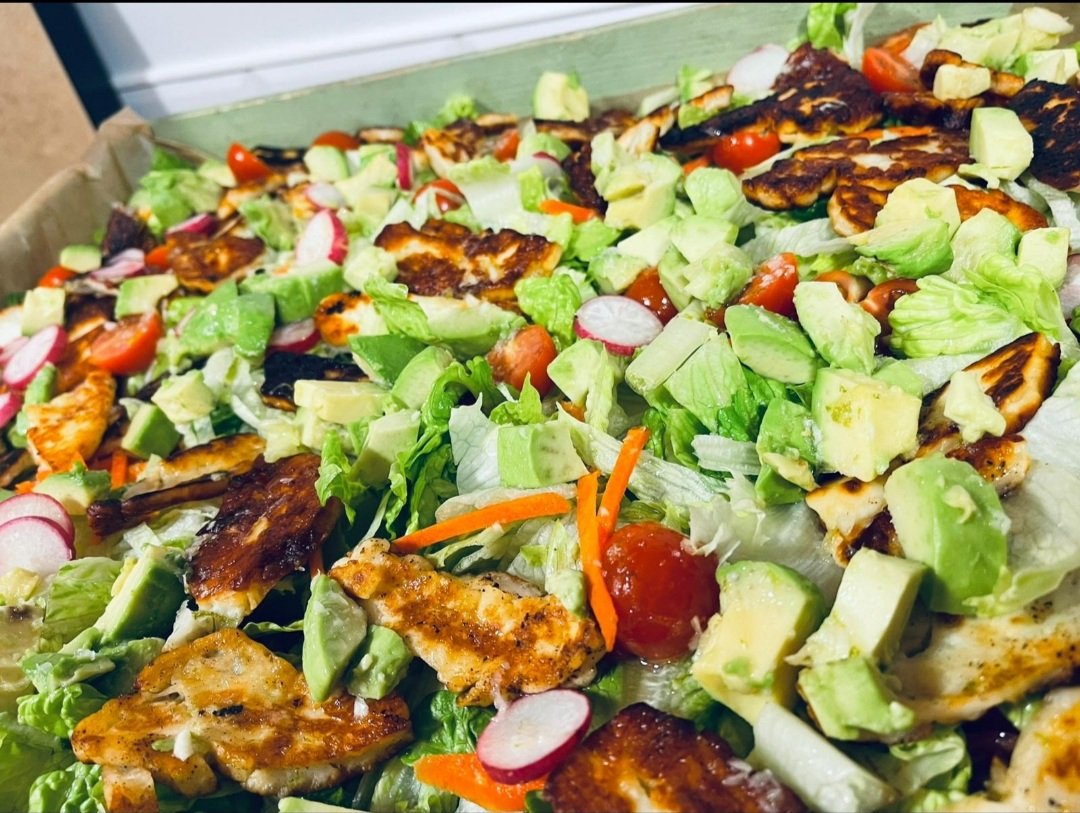 6thCanteen's tweet photo. We are showcasing the health benefits of Lime at lunch @CSFCOfficial with our fresh &amp; vibrant lime tasting table. We have grilled halloumi, avocado &amp; lime salad, tasty lime posset with lime shortbread &amp; sparkling lime, elderflower and white grape spritzer #lime #TrySomethingElse https://t.co/DUcJ0aQqlS