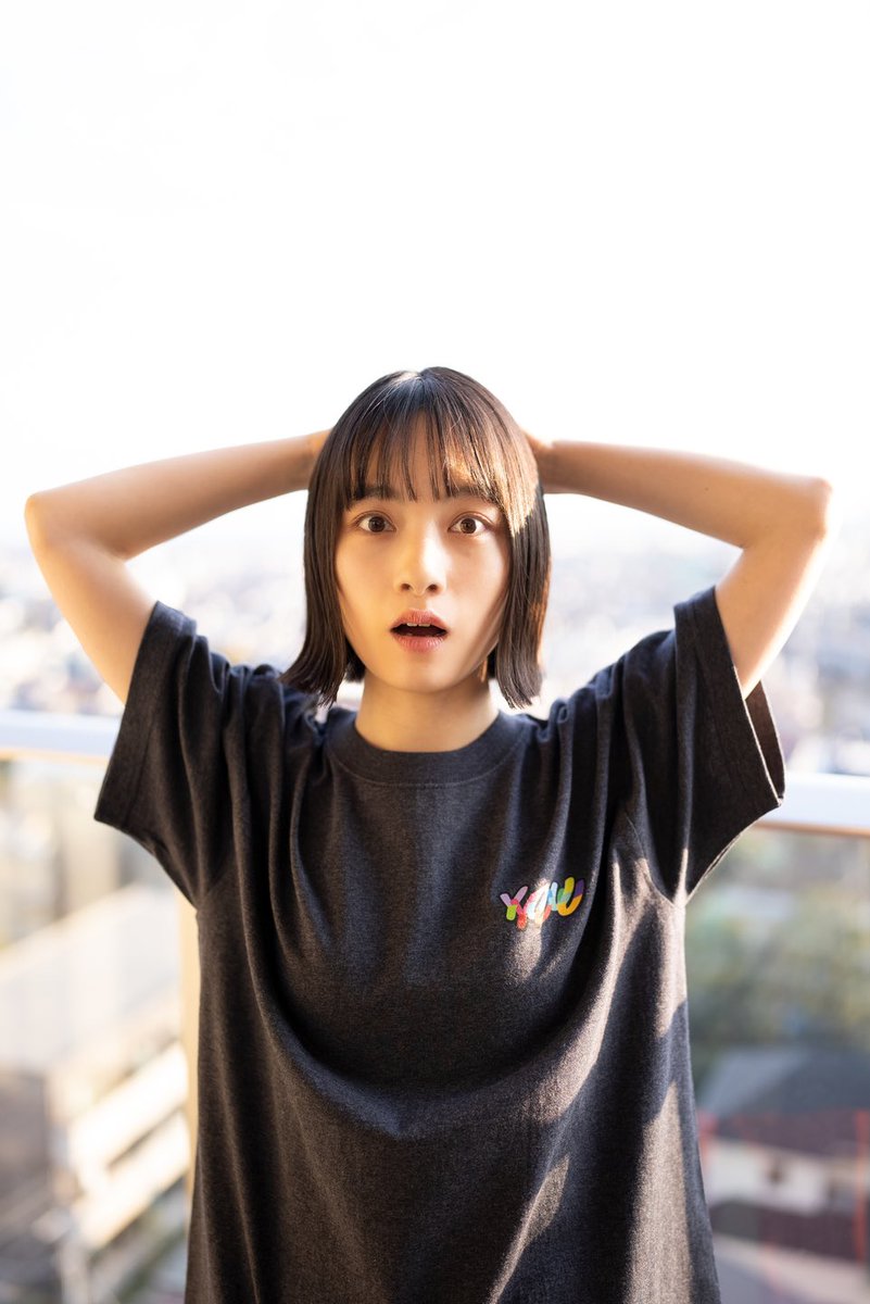 【24時間以内発送】 TOMOO YOUYOU Tシャツ ネイビー Lサイズ FJD9sPeacAE8BvP.jpg