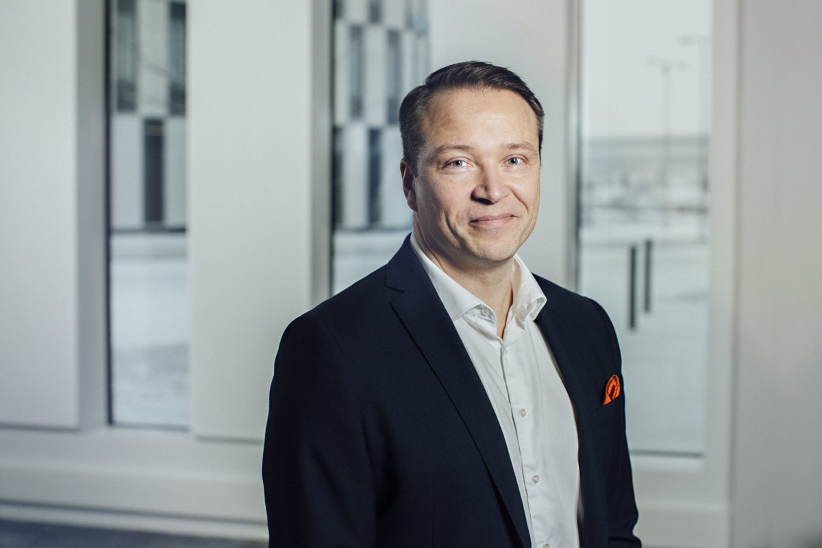 Solteq Plc’s Board of Directors has appointed Kari Lehtosalo (born 1972) as Interim CEO starting from February 1, 2022. MBA Kari Lehtosalo has worked as the company’s CFO and member of the Executive Team since September 2019. Further information: hubs.li/Q0129bFD0
