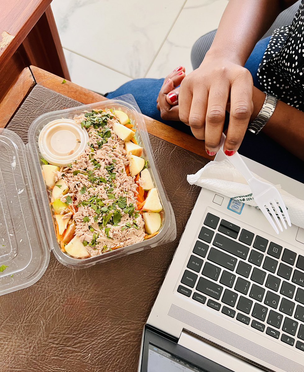 __eNsalaDa's tweet photo. Our tuna salad served with apples. Keeping the doctor further away !

#salad #food #foodie #healthyfood #instafood #foodphotography #lunch #healthy https://t.co/EP4bNVtklB