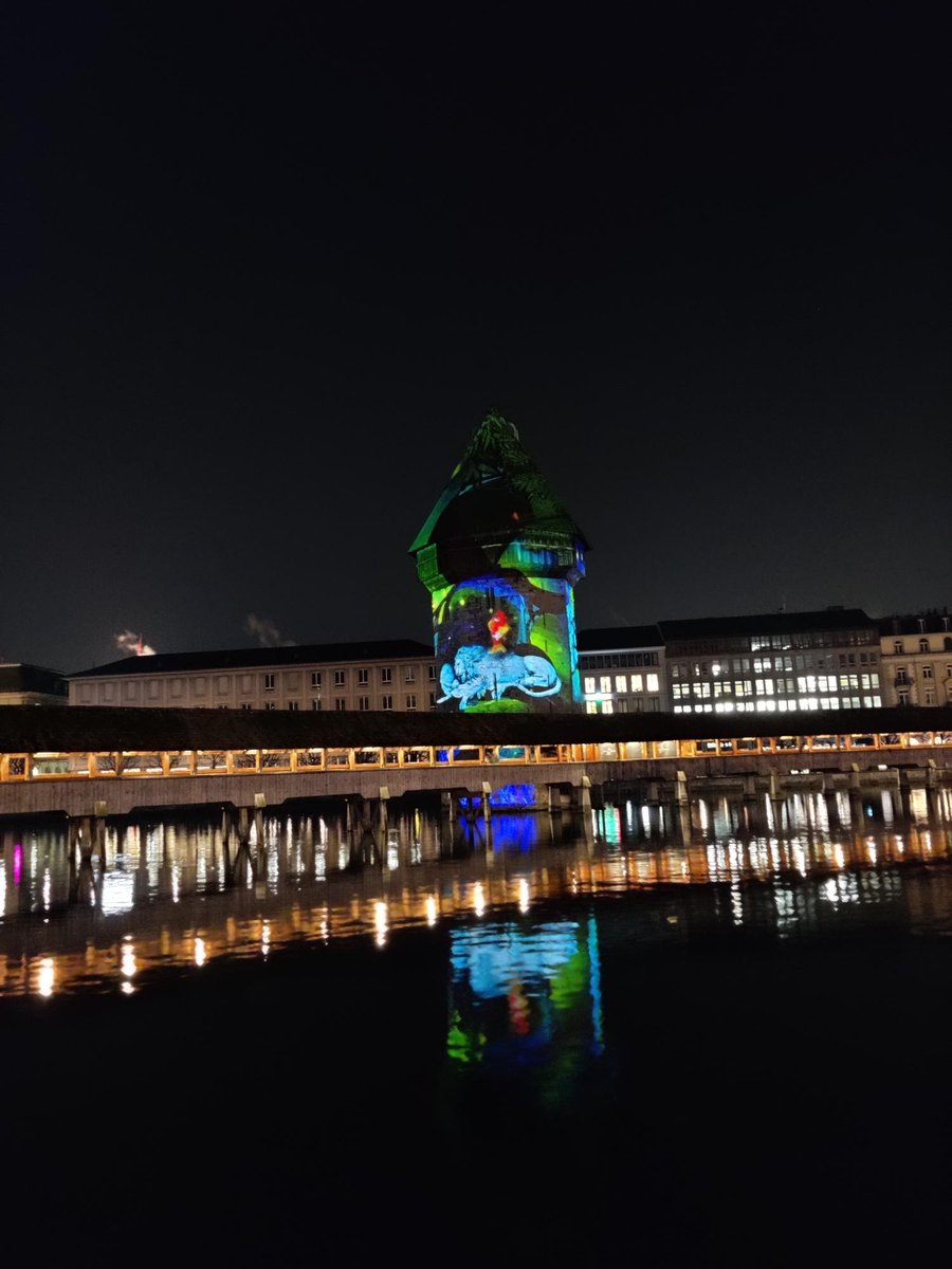 IMILuzern's tweet photo. The many lights of Luzern!

This weekend is your last chance to experience the Lilu Festival where the old town becomes illuminated with a series of spectacular displays.

#HospitalitySchool #WelcomeToSwitzerland #LivingInLucerne #IMIStudentExperience #SomethingForTheWeekend https://t.co/VgpjxbYwqc