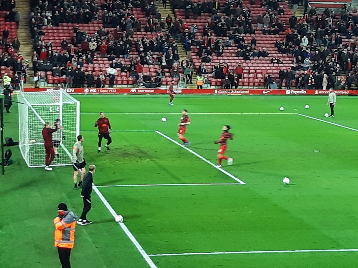 JohnSocEnt's tweet photo. There no denying that it is of course, #RecycleFriday at the McMullans'. However, I've had to delegate that to others as most of the McMullans have been on tour at #Anfield for the 'big match'. https://t.co/pjBbGFl91y