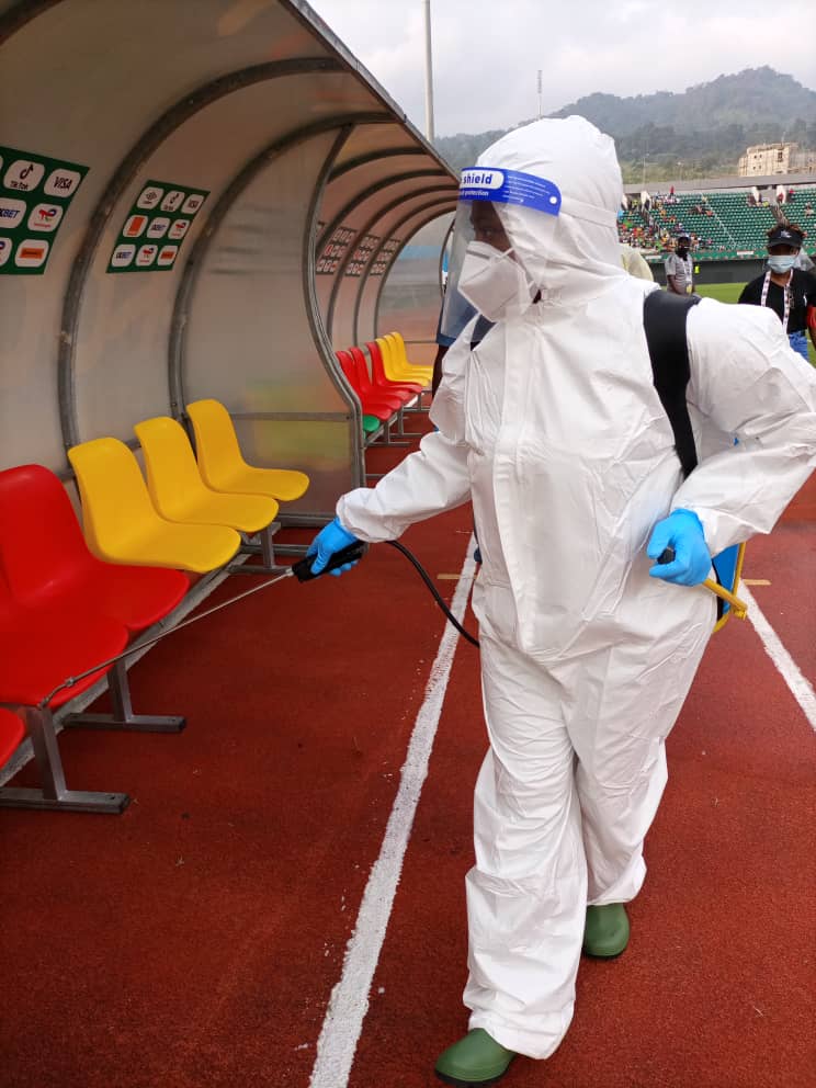 salmaamadore's tweet photo. Vaccine or #Covid test are not mandatory but are a requirement to have access to the stadium. For the safety of the players, the stadiums are disinfected and decontaminated every day. Sick players= no #CAN2021
#BloggersWithoutCovid19
#LeBlogDeSalma https://t.co/OTbPShIz8k