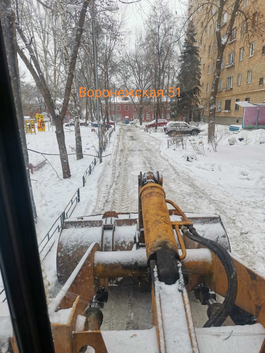 osm6prom's tweet photo. Очистка внутриквартальной дороги https://t.co/P32ymO8CUM
