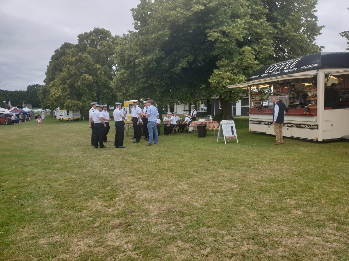 event_catering's tweet photo. If you are looking for street food corporate catering or emergency catering Express Catering are available 24/7 nationwide. 📞 0800 612 4172
Express Catering the nations favourite mobile caterer 
#mobilecatering 
#Emergency 
https://t.co/MSeWyDJ2Sd https://t.co/TJ7D3NcKhL