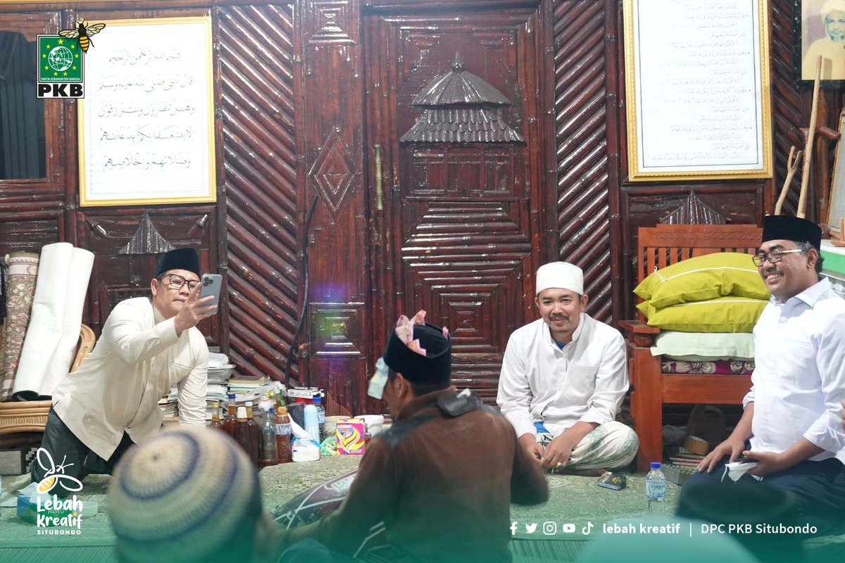 lebahkreatif's tweet photo. Gus Muhaimin wakil ketua DPR-RI sekaligus ketua umum DPP PKB sowan ke KHR. Muhammad Kholil As’ad pengasuh pondok pesantren Wali Songo Situbondo. 14/1/2022

#pkb #gusmuhaimin #walisongo #broyafie #pkbsitubondo #khrkholilasad #lebahkreatif https://t.co/dVeMoC8tFA