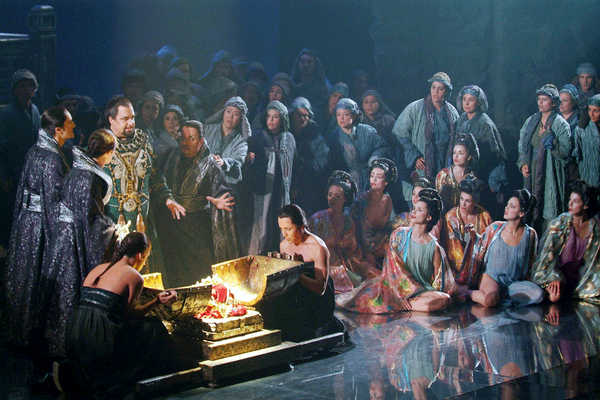 Liceu_cat's tweet photo. 📽️ Les dues emblemàtiques produccions de 'Turandot' estrenades al Liceu després de la seva reconstrucció.

Separades per 20 anys però unides per una mateixa emoció.

Ara disponibles per temps limitat a Liceu+
▶️ https://t.co/qx9ah6Bs9Q

#Liceu175 https://t.co/bCOJKOuoFJ