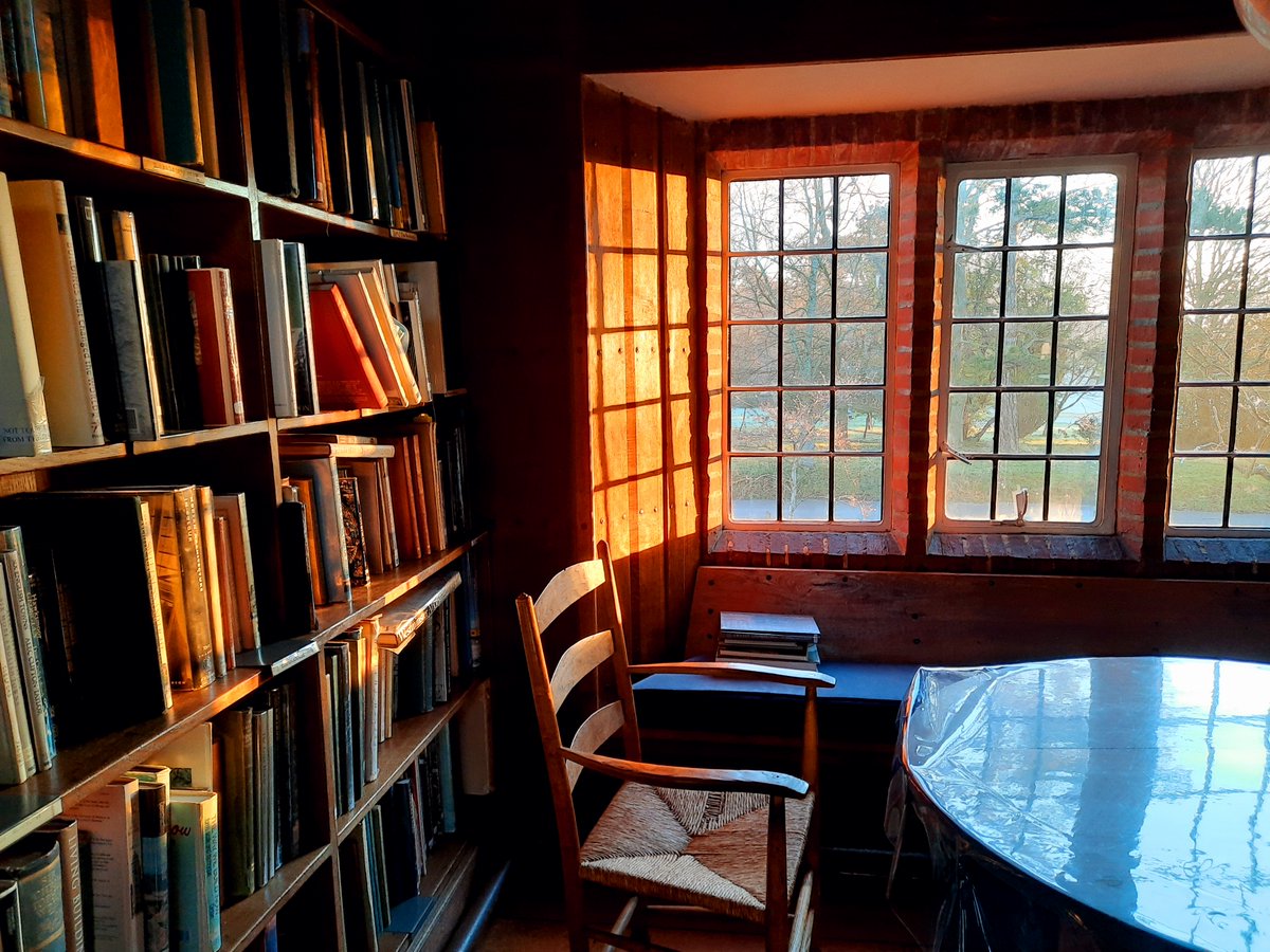 BedalesLibrary's tweet image. Winter sunrise in the Memorial Library