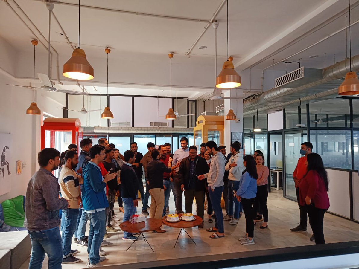 Throwback to the days when office parties were real and everyone had their slice of birthday cakes 🎂 
#throwbackfriday #fridayfeeling #memories #nostalgic #officelife #lifeatsalarybox #wfh #throwbackpictures