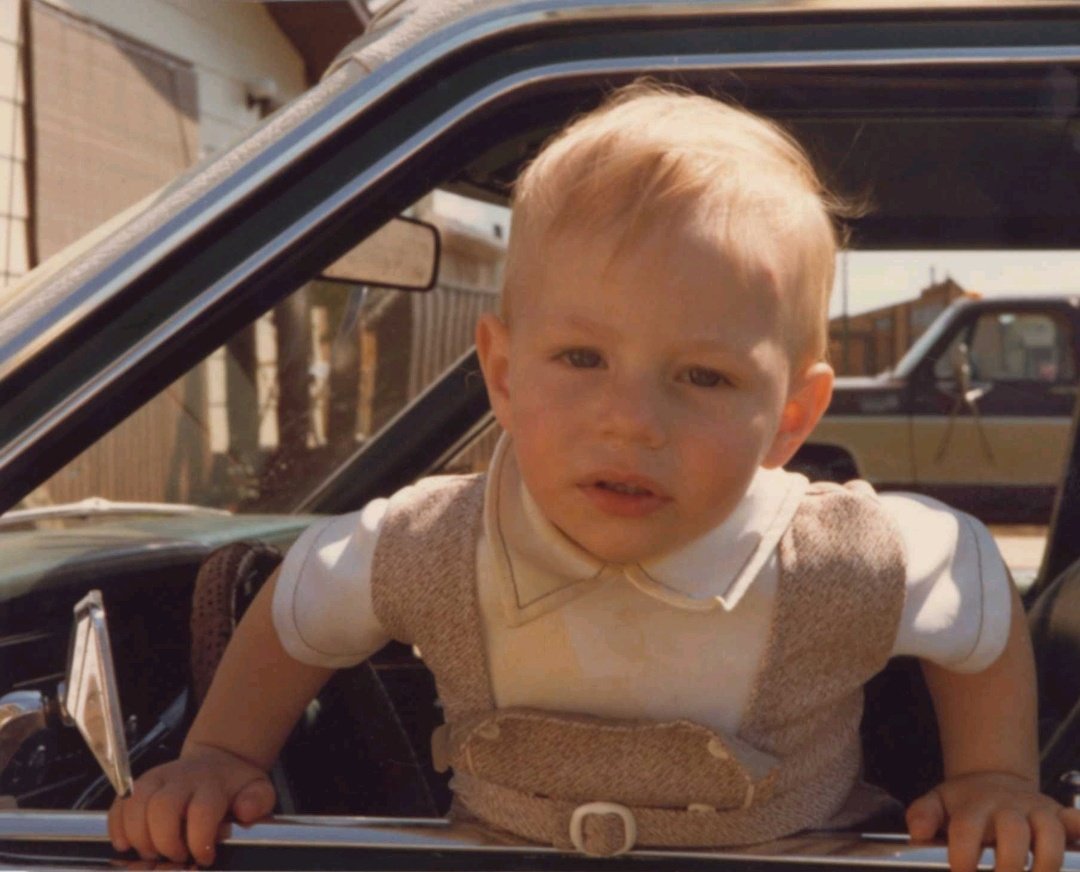 BorgLives's tweet photo. Is it just me or was there puke stains all over the front of my lederhosen.
#momfails. https://t.co/szBEsbMjlH