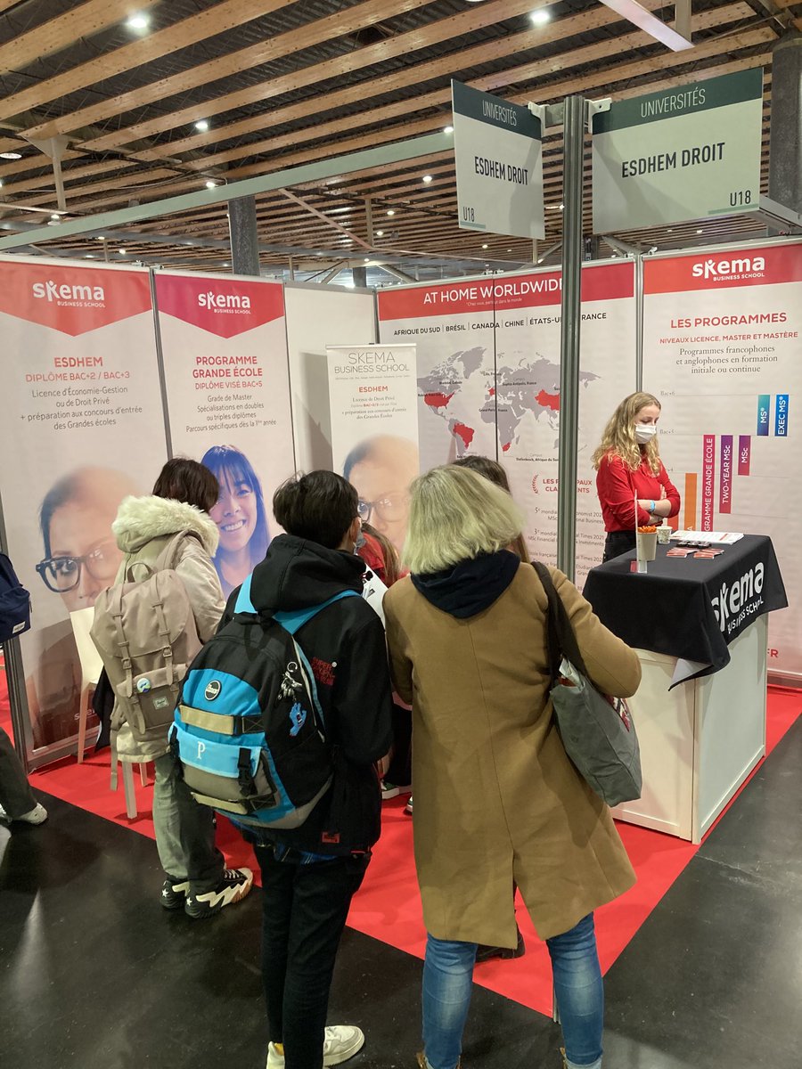 david_neusy's tweet photo. C’est parti 2e jour de salon ⁦@letudiant⁩ ⁦@LilleGrandPalai⁩ @SKEMA_BS vous accueille jusqu’à 18h - Stands CG1 et U18 ⁦@SKEMA_BBA⁩ ⁦@SKEMA_ESDHEM⁩ #WeAreSKEMA https://t.co/5ynXC9JQTM
