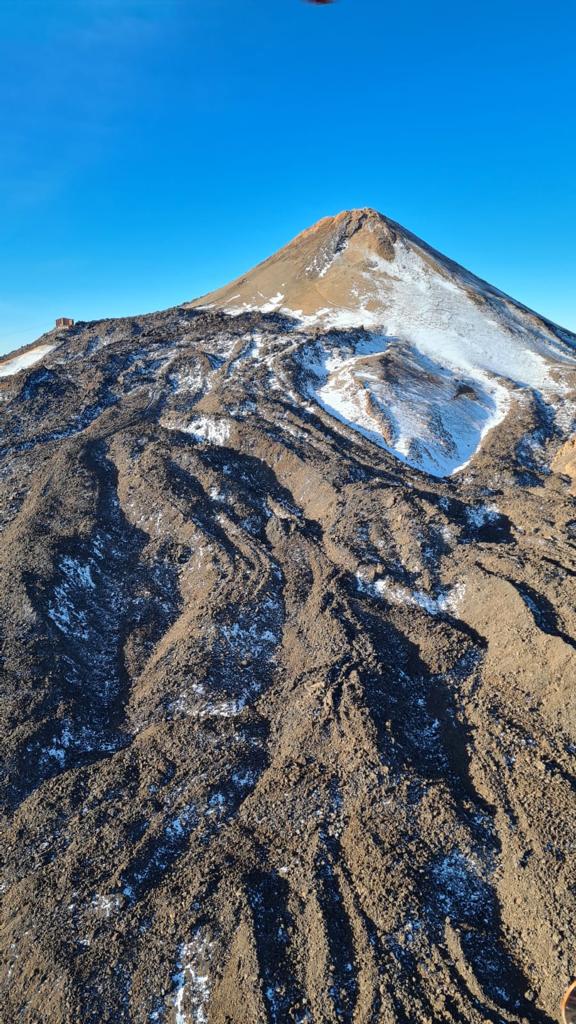 PegasusAeroG's tweet photo. #Sobrevolando🚁 el #Teide ⛰⛰#PegasusAeroGroup
#flightvocation🤗 https://t.co/fpCWsUhAv4