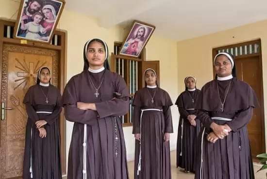 RantingDosa's tweet photo. I think while we all speak out about our disappointment with the judgment, we should also voice out appreciating the efforts of the nuns. They tried to bring down a powerful man who was backed by religion. Their fight isn't over yet.
#WithTheNuns https://t.co/m8WhozH9Ez