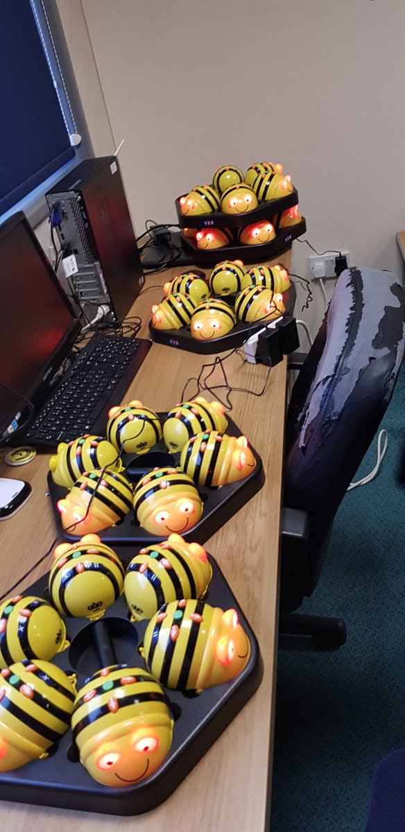 Accprimary's tweet photo. We've just unboxed an army of #beebots ready to take over the school (insert evil robot laugh here 🤖.
EYFS, Y1 and Y2 are excited to be using these beebot as part of #blendedlearning and #earlyprogramming skills... watch this space! https://t.co/OFQo7mTk0c