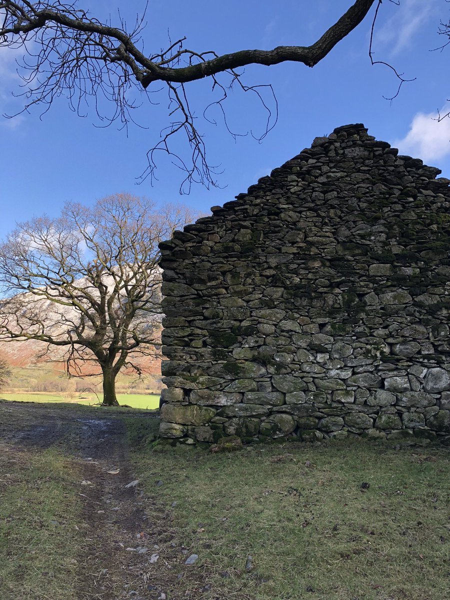 ceadela's tweet photo. @tutty352 @Soapy_Wit_Tank @tismenic70 @LordOrk @ProjectWHYUK @WindowsLake @clouds_go_by @Yeti98_ @LakesStiles @RuthRendell1 @LansdellMum @SlCathy Thing beside #nicebarn #FerrousFriday https://t.co/l7MUYVQbyX