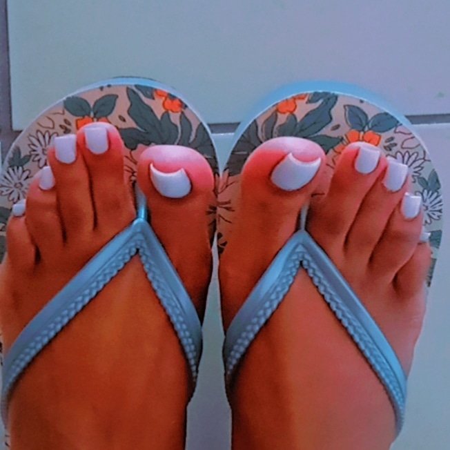 GoddesFoot's tweet photo. All at once #feetworshi̇p #sandals #toeslagenschandaal https://t.co/zaDFXSWsQ6