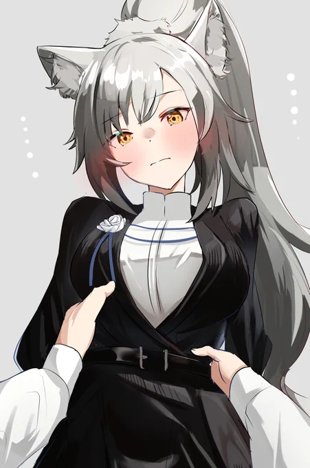 シュヴァルツの細い腰に手をまわしてえ… 