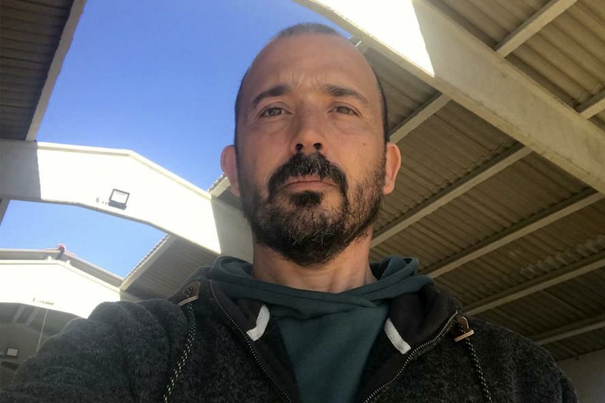 #ENTREVISTA | “No es pot parlar de canvi de model en la ramaderia intensiva si no hi ha una alternativa sòlida i versemblant per als pagesos” directa.cat/no-es-pot-parl… <a href="/mtslorente/">Maties Lorente</a> parla amb Pino Delàs, productor de porc ecològic, sobre les macrogranges i el paper de la indústria