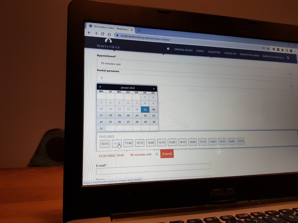 We are open again! From January 15th, we're open for private shopping: come and browse our collection. Plan your visit at mayflowerbookshop.nl