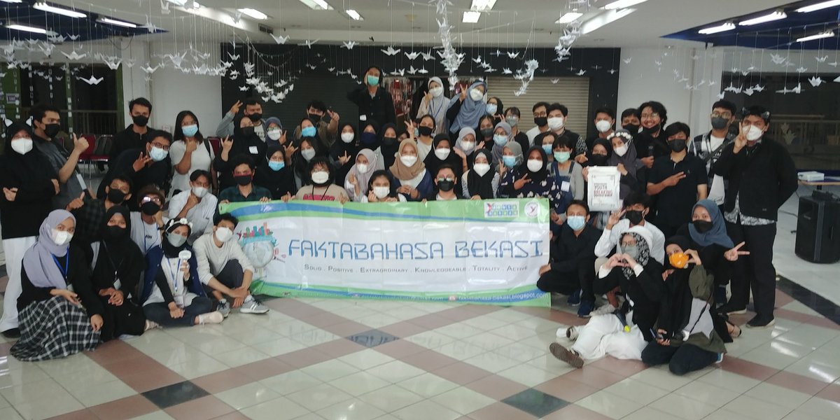 faktabahasa's tweet photo. Pada tanggal 9 Januari 2022, Komunitas Faktabahasa cabang Bekasi menyelenggarakan internalisasi untuk anggota baru.
Yuk kuasai bahasa dunia bersama Komunitas Faktabahasa. 😄 https://t.co/yjgDcIGvdE
