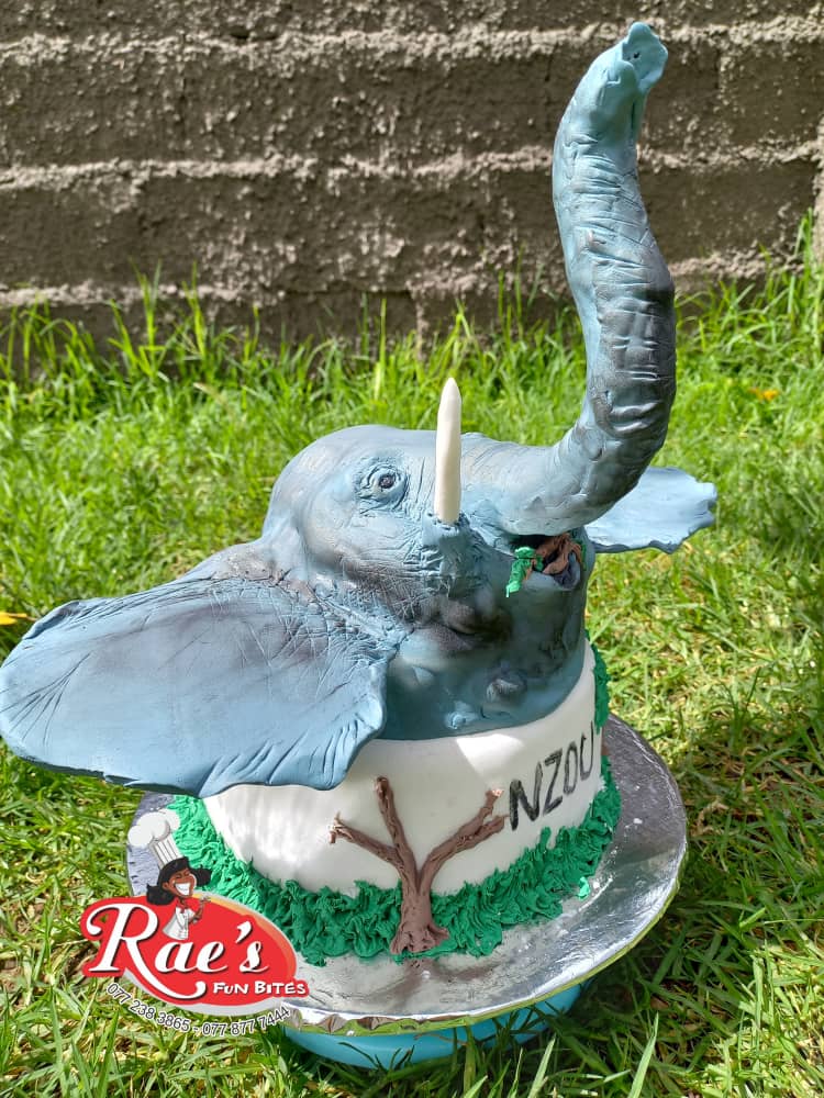 Savannah_Zone's tweet photo. Friday is for promoting gifted hands. Contact/App:+263778777444 for all your artistic cakes.
Location: Harare + Delivery🚗
This is definitely not a chimodho, tried and tested. 👌
#cake https://t.co/RBO4M4c5bS