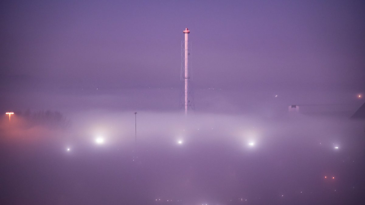 SWimagesUK's tweet image. Low lying fog covers Cardiff Bay Area. Images: shanewhitephotography.smugmug.com/Places/Cardiff… @WeAreCardiff @VisitCardiff @ILovesTheDiff @Ruth_ITV @DerekTheWeather #fog #Weather @ViridorUK #ERF