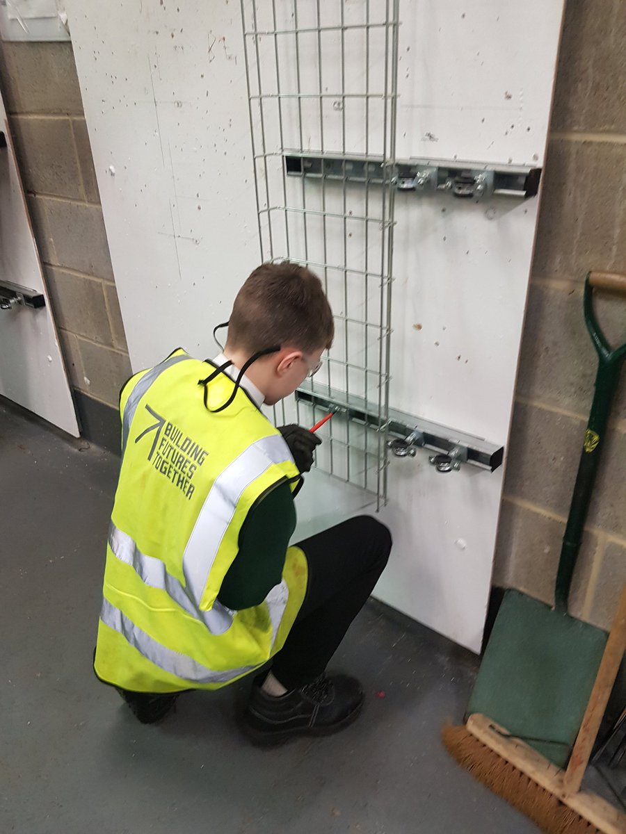 Mechanical installation yesterday.  it's great to see the high standards becoming part of the students mock ups, checking drawing, measurements, accurate levels and taking great pride in their work. Well done <a href="/Oastler_School/">Oastlers School</a> <a href="/park_pru/">Park Aspire Alternative Provision</a> 
<a href="/CITB_UK/">CITB</a> @wy_vru <a href="/kierconstruct/">Kier Construction</a>