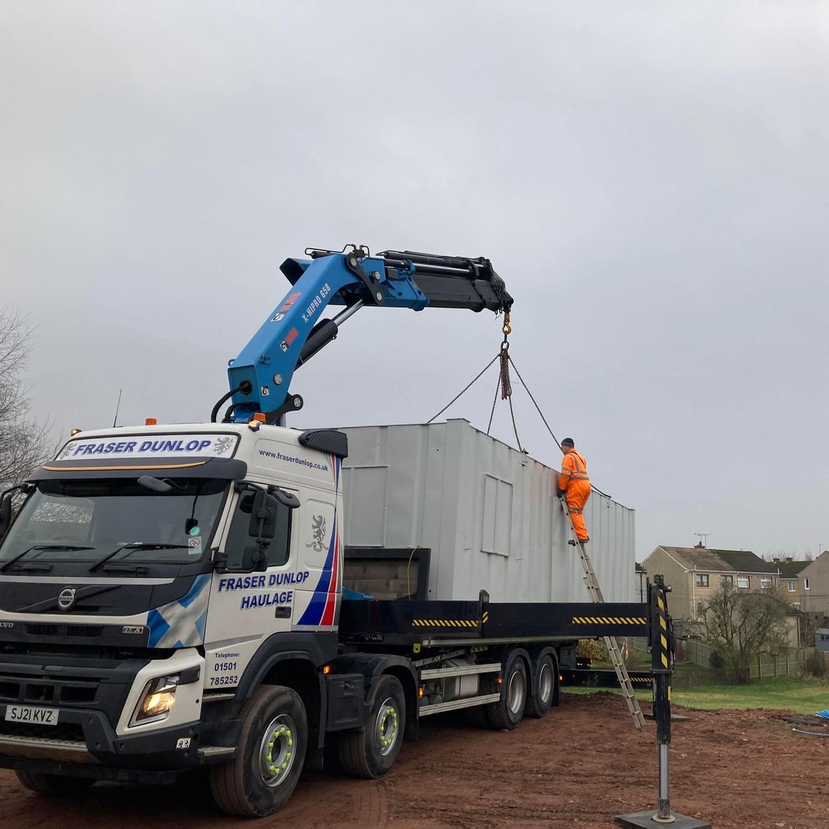 lovefalkirk's tweet photo. We would like to say thank you to https://t.co/DiHKraJUe1 for the build and delivery of the new cabin for our food pantry. The new cabin has given us more room to work in and created a comfortable space for our pantry members and volunteers to enjoy!

#lovefalkirk https://t.co/xB1CKWlMrl