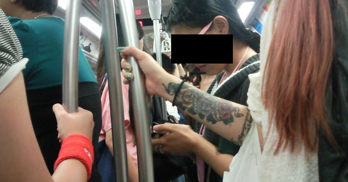 Aunty scolded woman for having tattoo, blame her for bad influence on her kid allsingaporestuff.com/2022/01/13/aun…