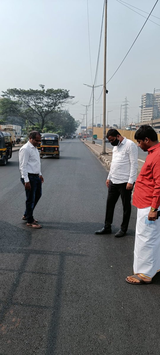 SushamSawant's tweet photo. प्रभाग क्रमांक १४९ मधील छेडा नगर सर्विस रोडची दुरुस्ती PWD च्या माध्यमातून करण्यात आली.

नगरसेवक 
सुषम गोपाळ सावंत. 
जिल्हाध्यक्ष उत्तर-मध्य मुंबई https://t.co/bMmNpu2q22