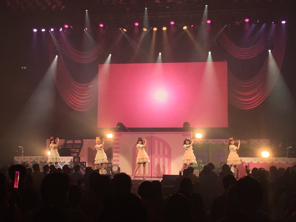 clea_M_47's tweet photo. 2017.1.14
Doll☆Elements LAST LIVE
21:25…終演
Doll☆Elements活動終了
どるえれは、私の人生と価値観を変えてくれた最高のアイドルグループでした( •̀ᄇ• ́)ﻭ✧
あの日から5年!!
みんなが幸せである事を、今でも祈っています…✩.*˚
#DollElements
#どるえれ
#ラストライヴ https://t.co/b8pluenMKD