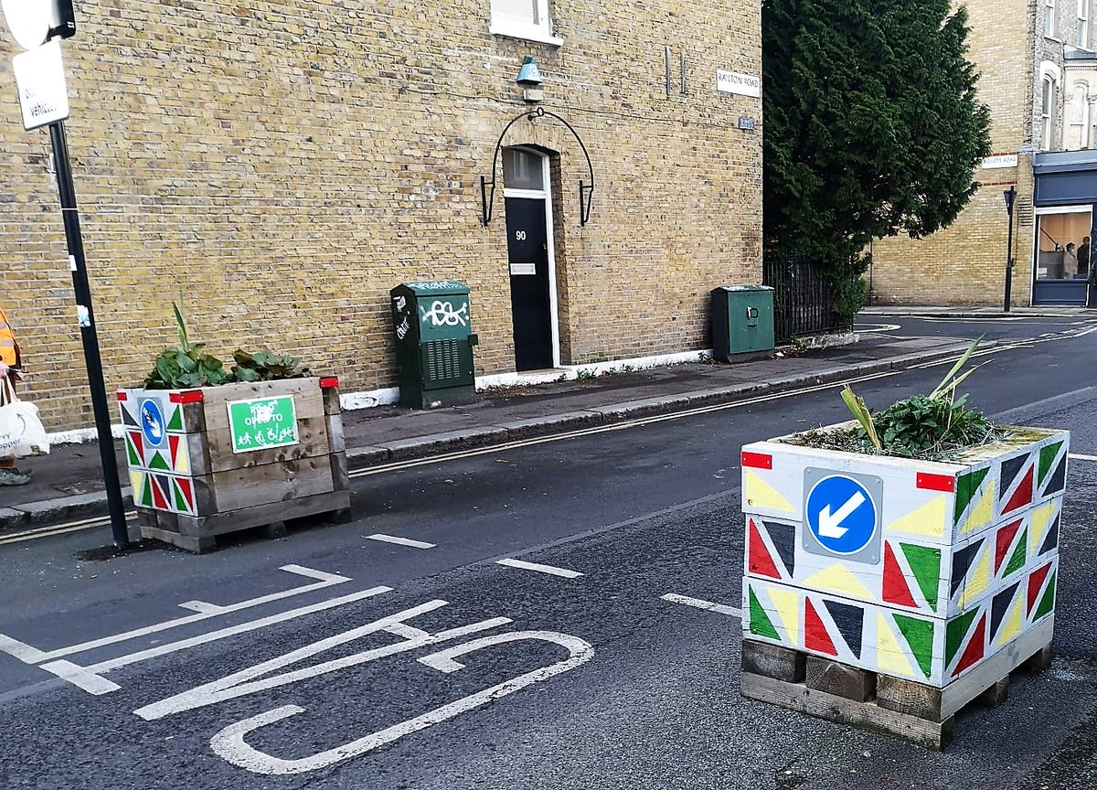FatNatChat's tweet photo. New year, new look! We've spruced up the parklet outside the fab @BlackNWhiteCafe
on Atlantic Road #Brixton & the planters on Marcus Garvey. Hope you enjoy the splash of colour! #LTN @lambeth_council
#StreetArt #socialenterprise #plants https://t.co/1Cop83oL36