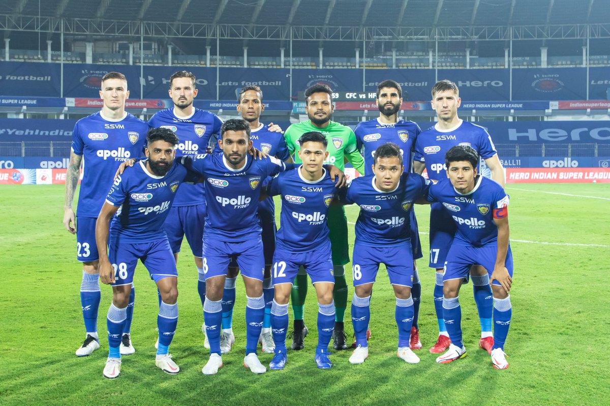 germansingh28's tweet photo. Shared spoils after a gruelling game last night 🥶 But lots of positives and we carry those on 💪⚽️💙
#CFCHFC #allinchennaiyin #keepgoing #nevergiveup #gs28 https://t.co/TlSjxbQ6Ol